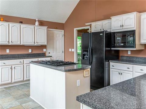 104 Highview Ln, Flat Rock, NC 28731 photo 15