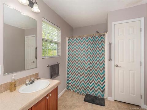594 Jenkins Valley Rd, Alexander, NC 28701 photo 12