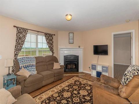 594 Jenkins Valley Rd, Alexander, NC 28701 photo 5