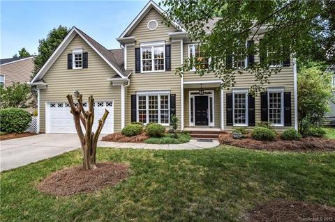 8424 Forest Shadow Cir, Cornelius, NC 28031 photo 1