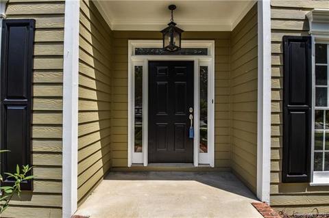 8424 Forest Shadow Cir, Cornelius, NC 28031 photo 4