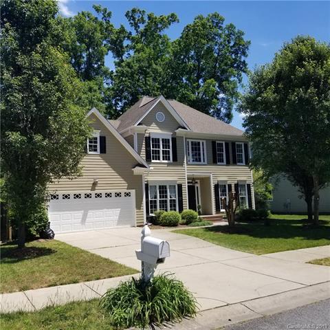 8424 Forest Shadow Cir, Cornelius, NC 28031 photo 2