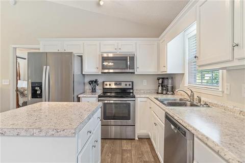 615 Cemetery Loop, Hickory, NC 28601 photo 6