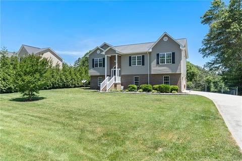 615 Cemetery Loop, Hickory, NC 28601 photo 29