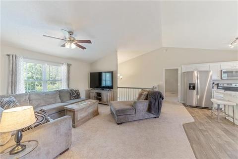 615 Cemetery Loop, Hickory, NC 28601 photo 4