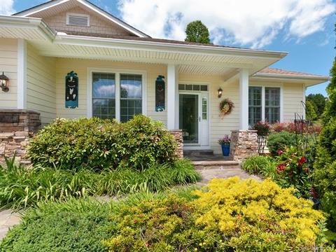 40 Stonecrest Ct, Flat Rock, NC 28731 photo 3