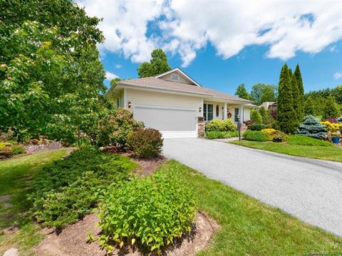 40 Stonecrest Ct, Flat Rock, NC 28731 photo 2