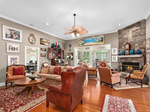 40 Stonecrest Ct, Flat Rock, NC 28731 photo 6