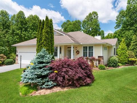 40 Stonecrest Ct, Flat Rock, NC 28731 photo 1