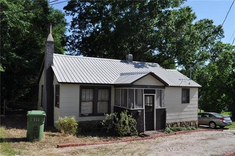 525 Central Ave, Lancaster, SC 29720 photo 1