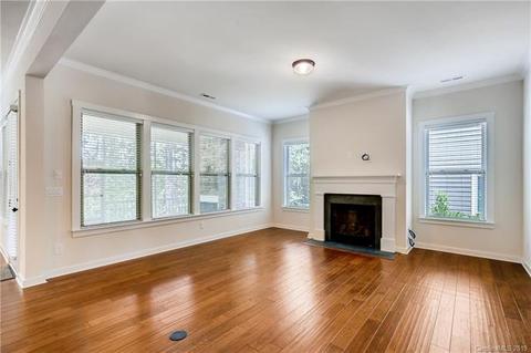 619 Daventry Ct, Clover, SC 29710 photo 7