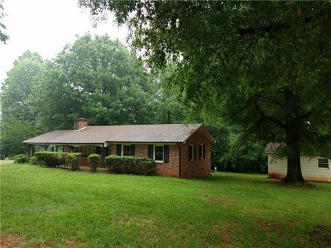 3440 Lester St, Conover, NC 28613 photo 6