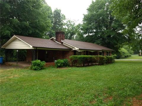 3440 Lester St, Conover, NC 28613 photo 1