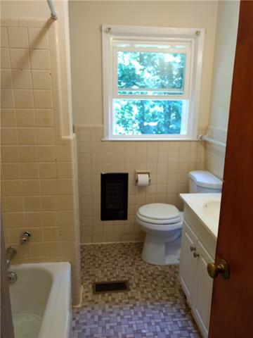 3440 Lester St, Conover, NC 28613 photo 10