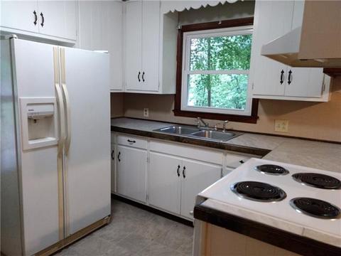 3440 Lester St, Conover, NC 28613 photo 8