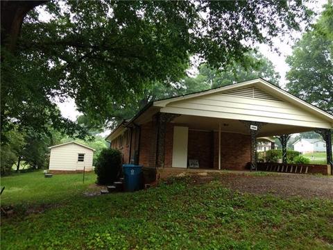 3440 Lester St, Conover, NC 28613 photo 2