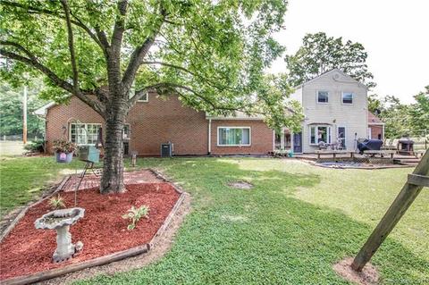 407 Mullis Rd, Harmony, NC 28634 photo 19
