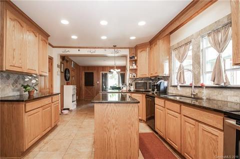 407 Mullis Rd, Harmony, NC 28634 photo 3