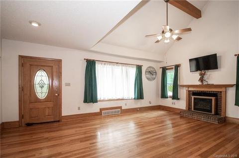407 Mullis Rd, Harmony, NC 28634 photo 10