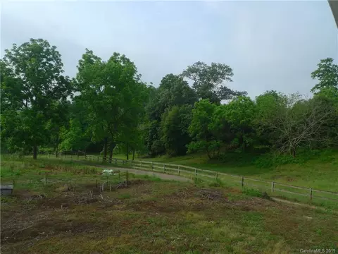 2075 Baird St, Valdese, NC 28690 photo 9