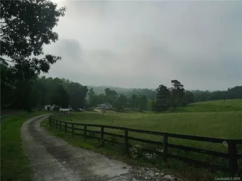 2075 Baird St, Valdese, NC 28690 photo 2