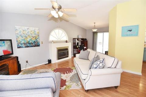 124 Cedar Forest Loop, Hickory, NC 28601 photo 5