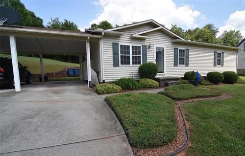 124 Cedar Forest Loop, Hickory, NC 28601 photo 2
