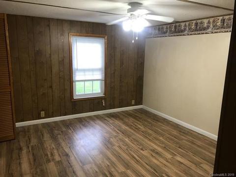 65 Charles St, Clyde, NC 28721 photo 23