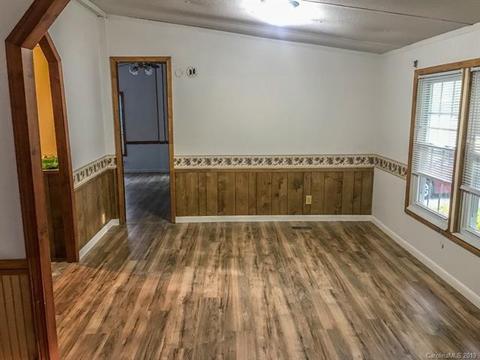 65 Charles St, Clyde, NC 28721 photo 13