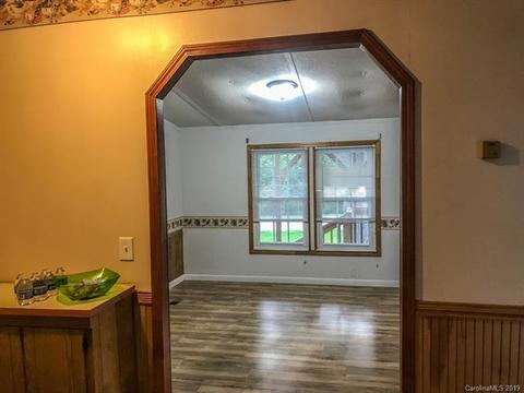 65 Charles St, Clyde, NC 28721 photo 12