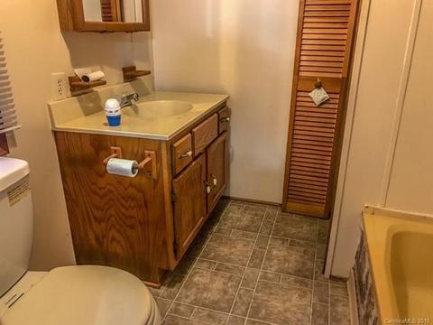 65 Charles St, Clyde, NC 28721 photo 9