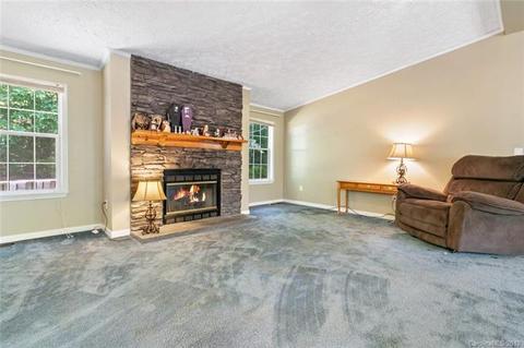 41 Mcgee Cir, Fairview, NC 28730 photo 11