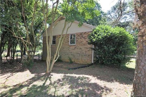 2302 Goldmine Rd, Monroe, NC 28110 photo 2