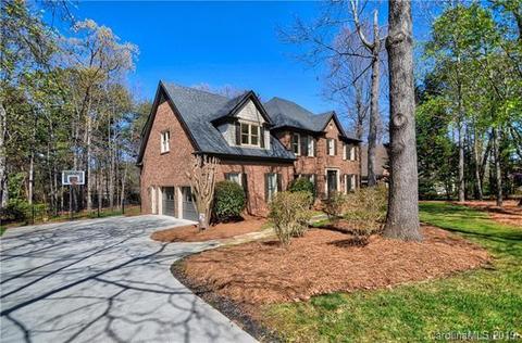 18413 Dunblane Ct, Cornelius, NC 28031 photo 2