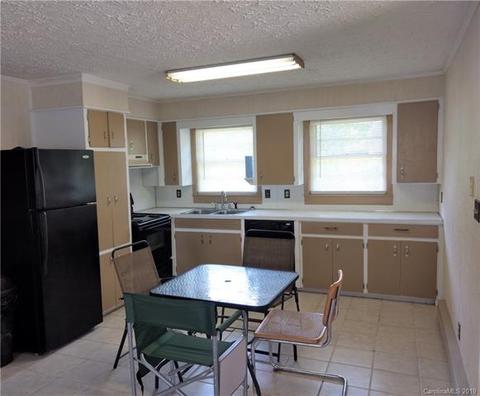 349 Causby Rd, Morganton, NC 28655 photo 3