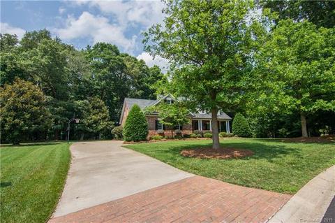 6695 Fox Ridge Cir, Davidson, NC 28036 photo 3