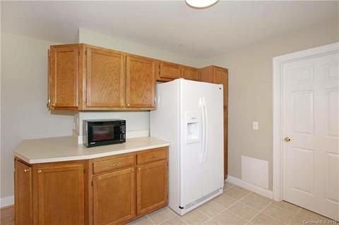 112 Speaks Rd, Olin, NC 28660 photo 11