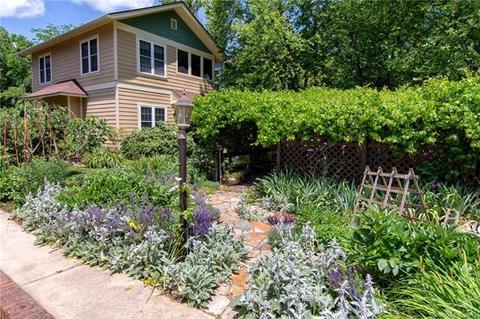 14 Sevan Ct, Asheville, NC 28806 photo 3