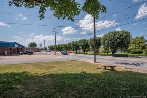 178 E Main St, Spindale, NC 28160 photo 3