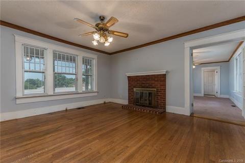 178 E Main St, Spindale, NC 28160 photo 4