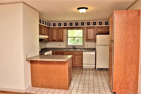 43 Legend Ln, Sylva, NC 28779 photo 10