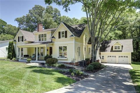 227 S Thompson St, Davidson, NC 28036 photo 2