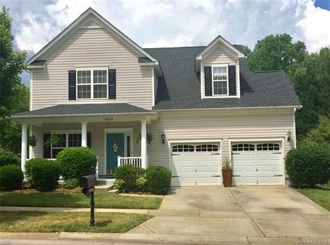 19224 Ruffner Dr, Cornelius, NC 28031 photo 1