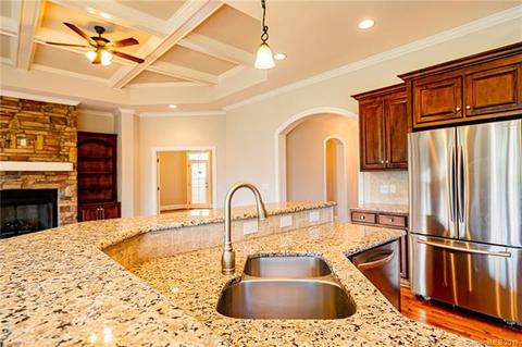 6631 Fox Ridge Cir, Davidson, NC 28036 photo 15