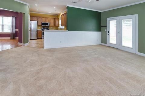 19401 Pocono Ln, Cornelius, NC 28031 photo 3