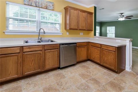 19401 Pocono Ln, Cornelius, NC 28031 photo 6