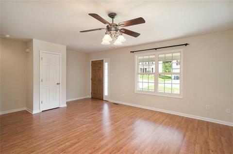 207 19th Ave, Hickory, NC 28602 photo 2