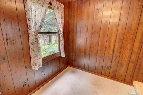 179 Forest Dr, Clyde, NC 28721 photo 11