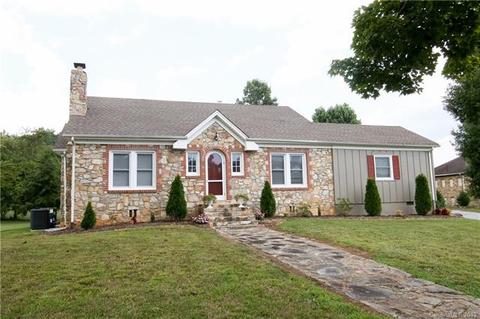 30 Long St, Marion, NC 28752 photo 1