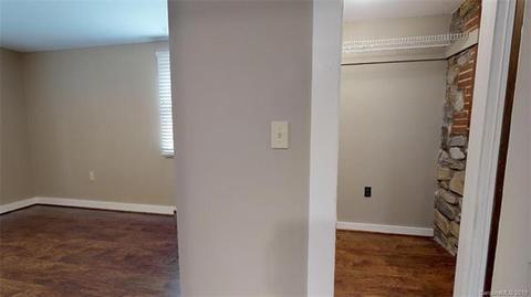 30 Long St, Marion, NC 28752 photo 29
